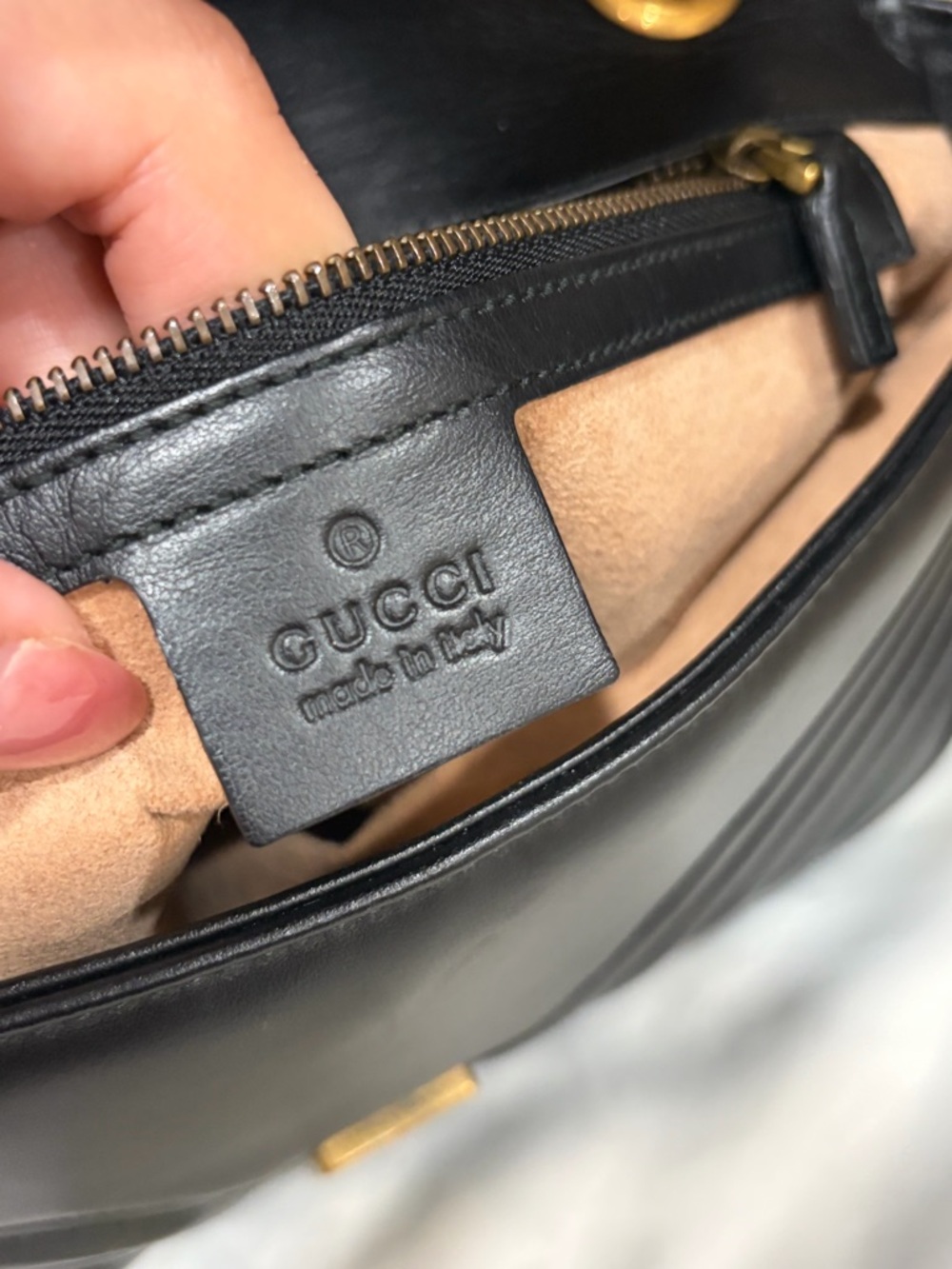 Gucci Matelasse Small Bag - Picture 11 of 16
